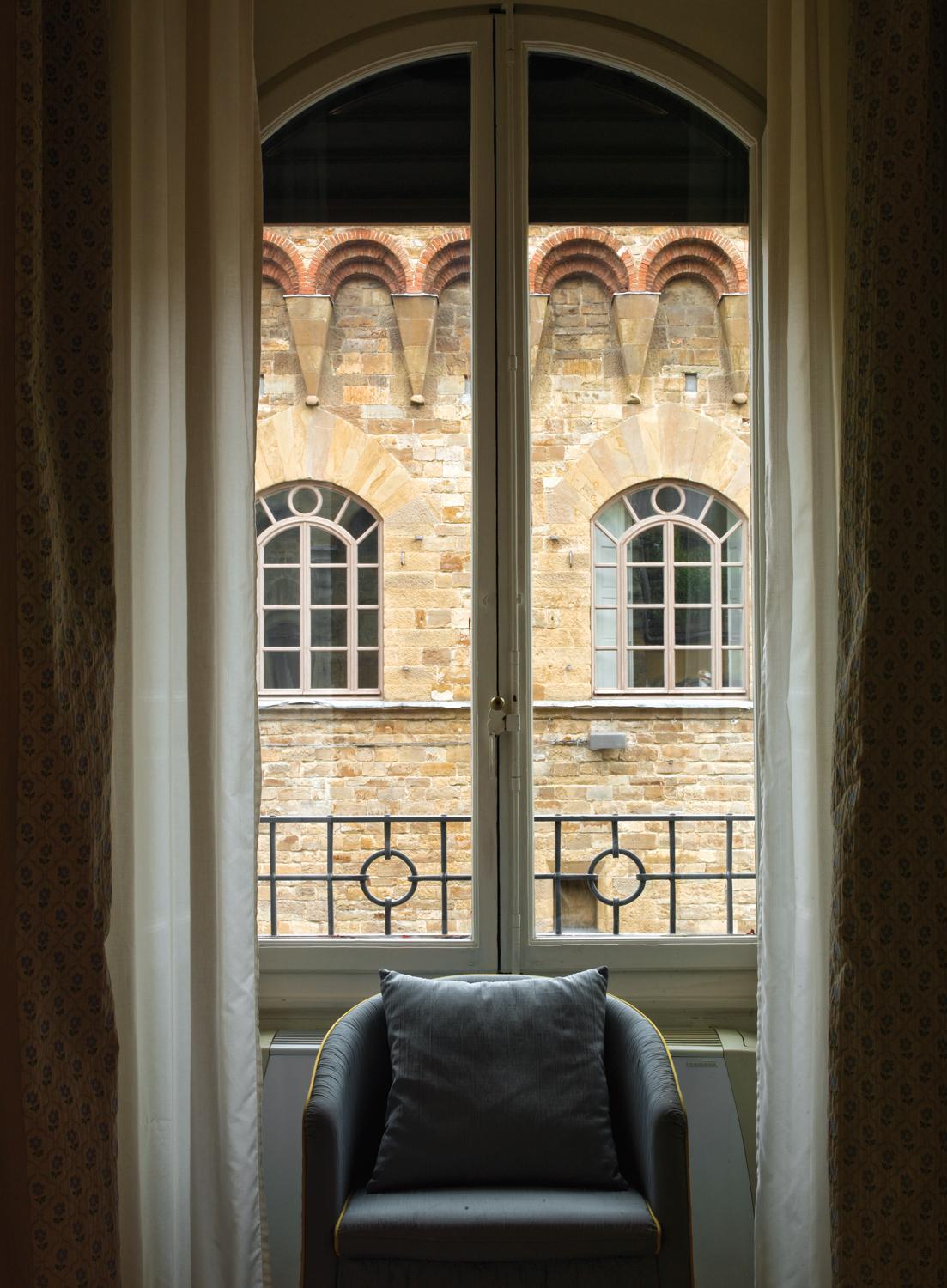Tower Suite,1209474661:JPEG