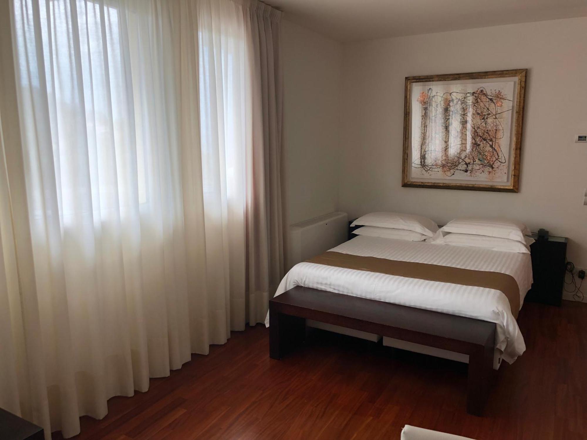 Standard Junior Suite,645680115:JPEG