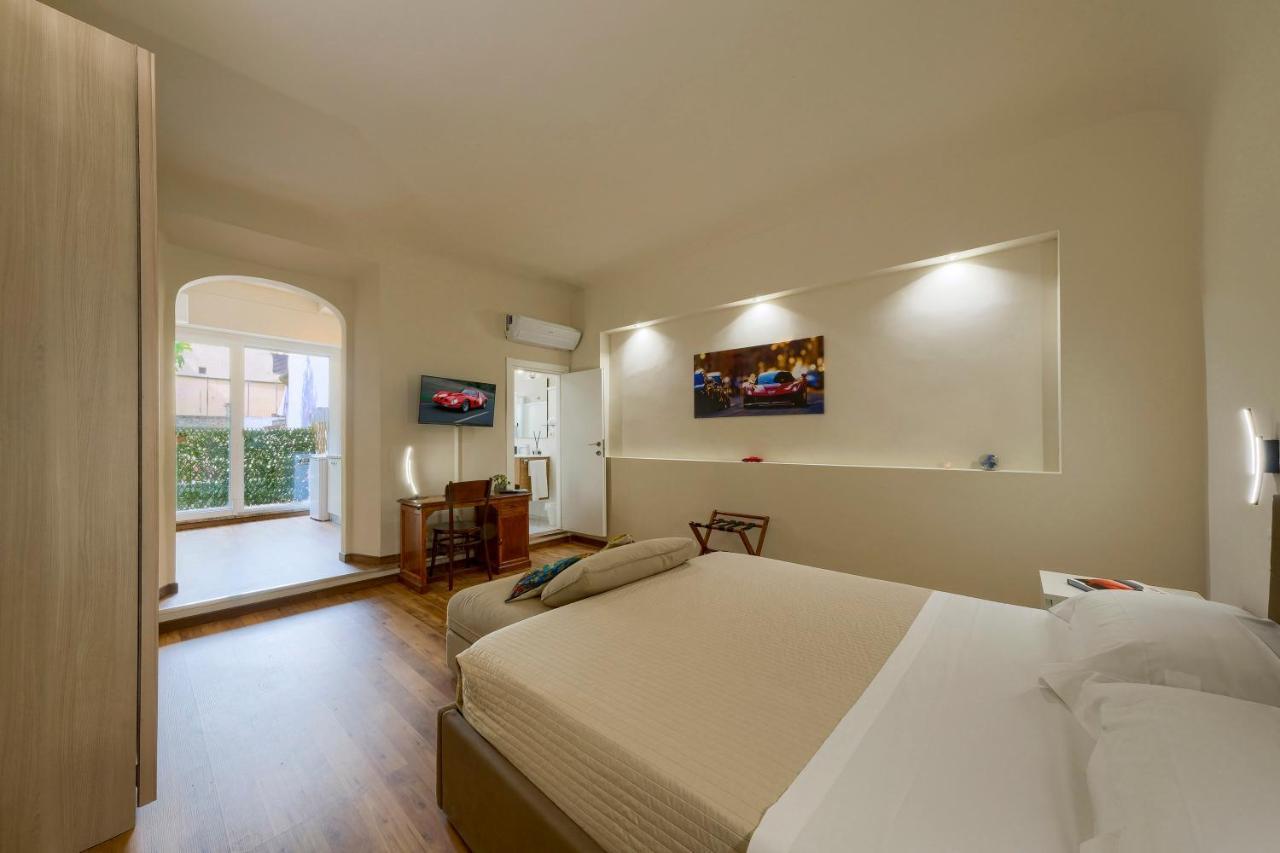 Deluxe King Suite,1240861414:JPEG