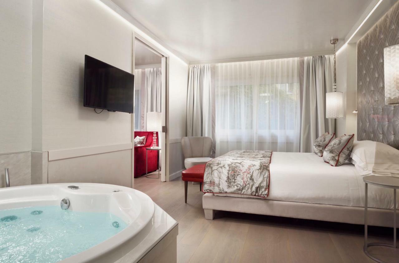 Premium Suite with Jacuzzi,780728574:JPEG