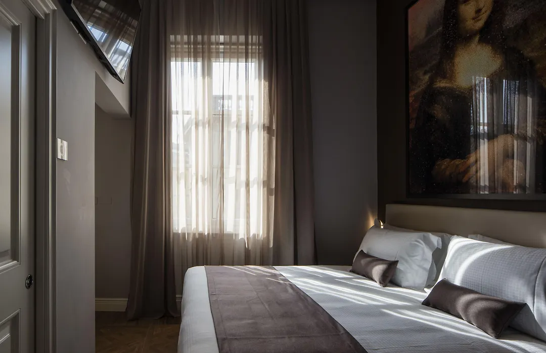 The Frame Hotel-1